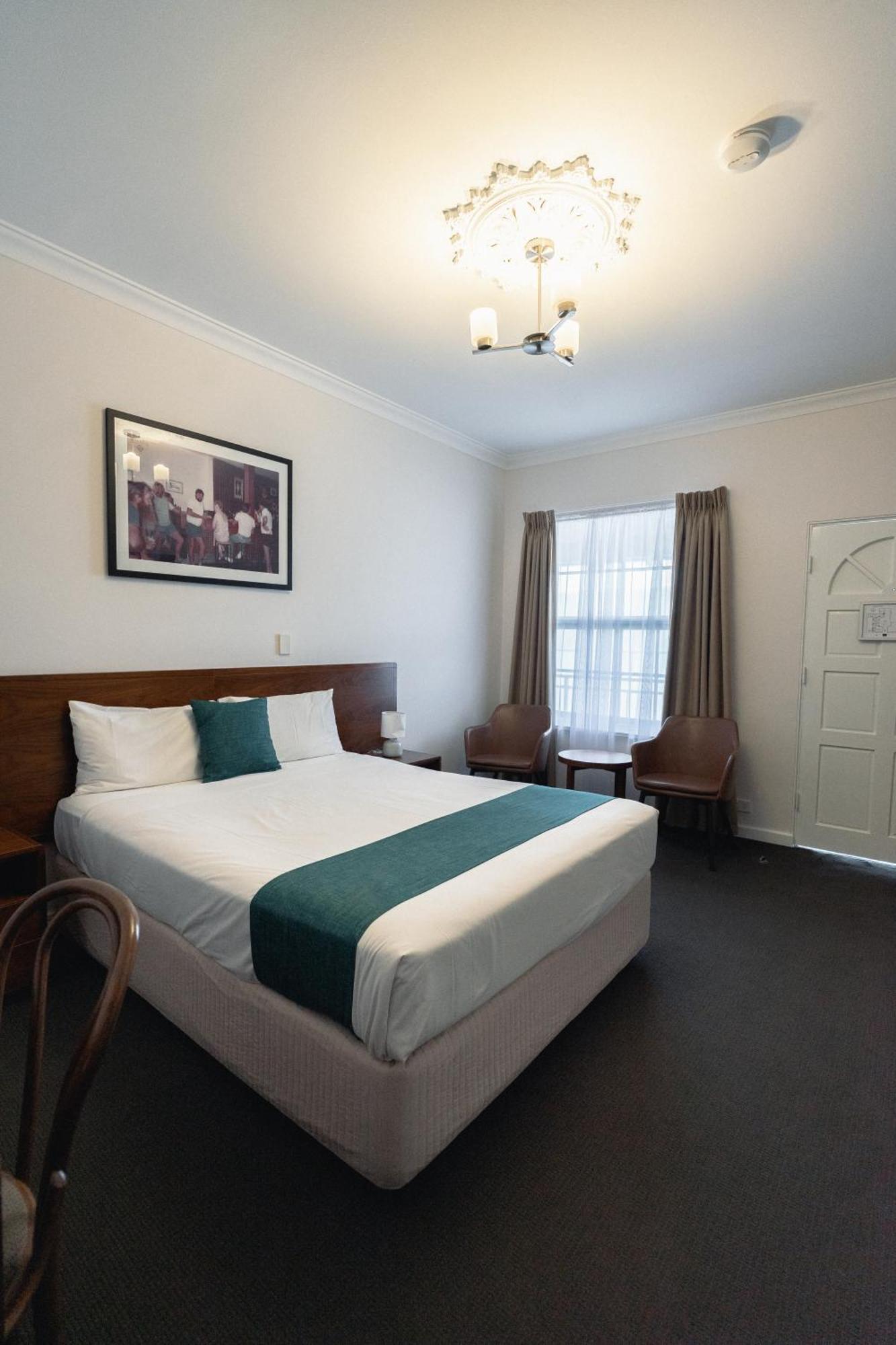 The Rose Hotel & Motel Bunbury Exterior photo